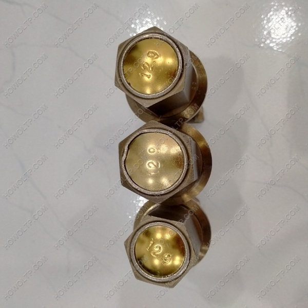 tac-ke-howo-truoc-23-100