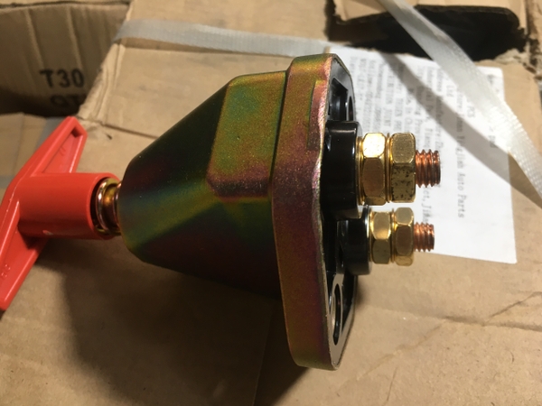 cat-mat-oto-howo-hang-tot