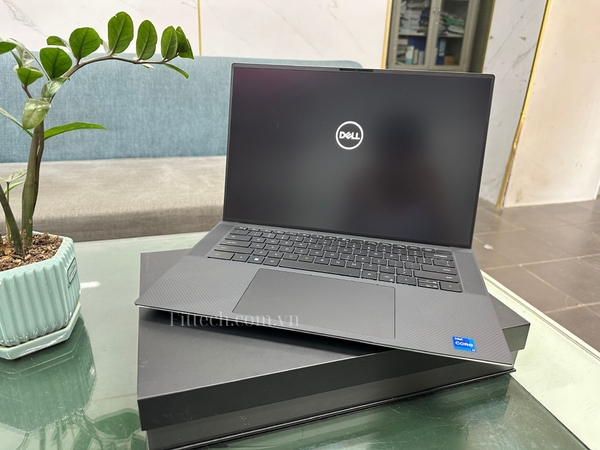 DELL XPS 15 9520 (2022)