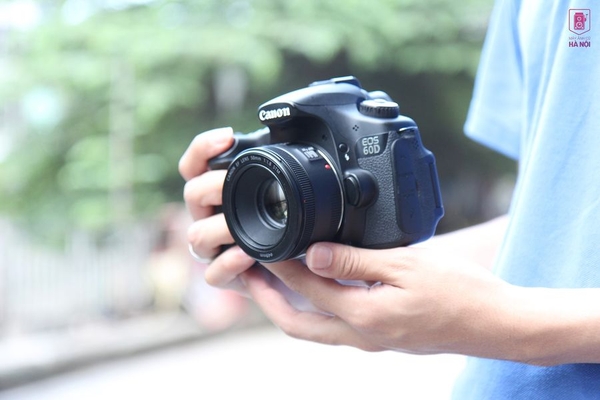 Trên tay đánh giá nhanh máy ảnh canon DSRL 60D ở năm 2021 - ra đời lâu vậy thì hiện tại có nên dùng không