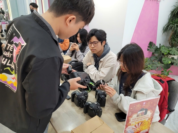 thu mua máy ảnh cũ