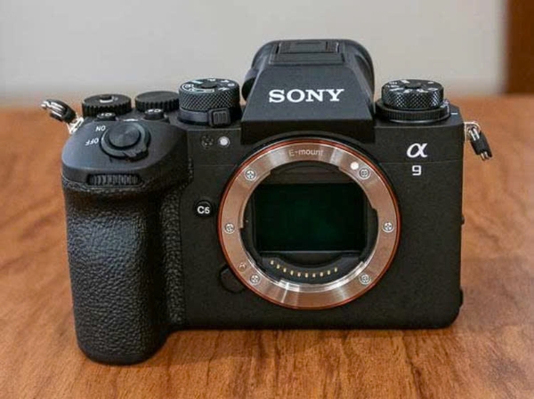 TOP 3 Máy ảnh Sony
