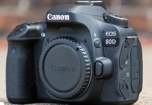 Top 5 Máy Ảnh Canon Cũ Đáng Mua Nhất Tại MACHN