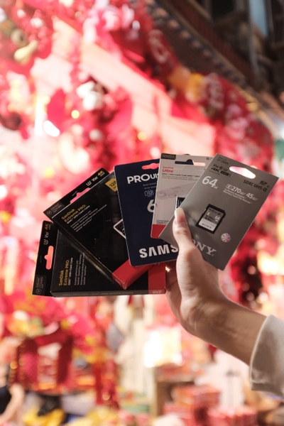 phụ kiện không thể thiếu khi mới mua máy ảnh