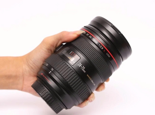 24-70mm f/2.8 vs 35mm 85mm f/1.8
