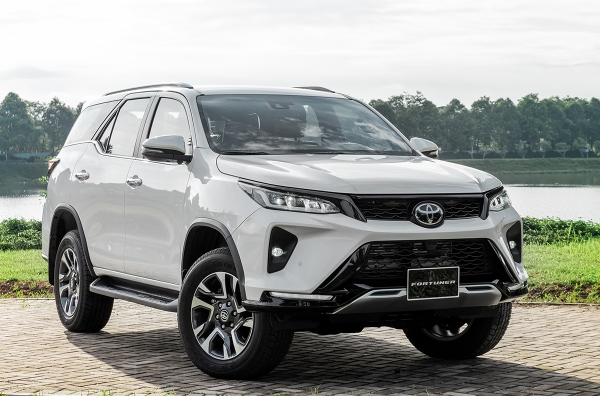 Toyota Fortuner - mẫu xe dòng SUV giá rẻ