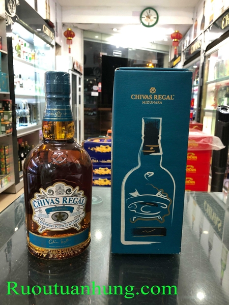 Chivas Mizunara - dung tích 700ml