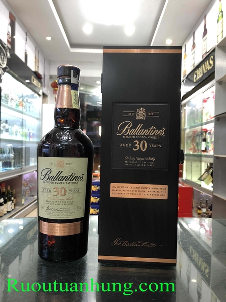 Ballantine's 30 - dung tích 700ml