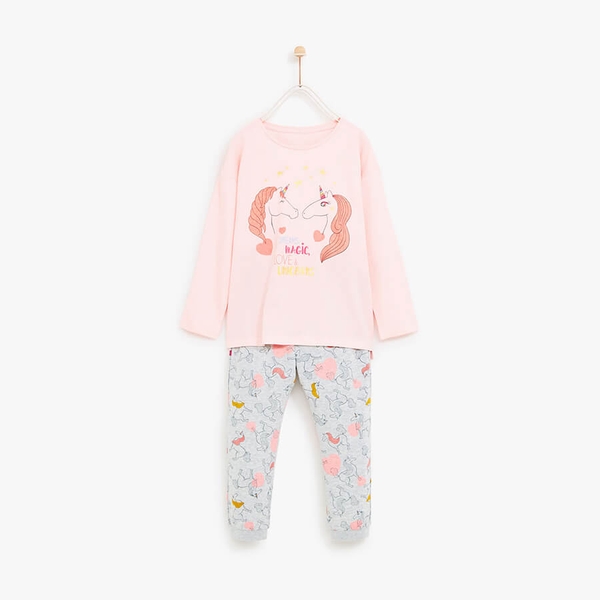 bo-quan-ao-hong-ca-tinh