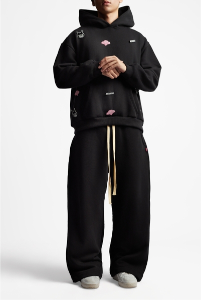 RICHNESS ESSENTIAL SWEATPAINTS (BLACK)