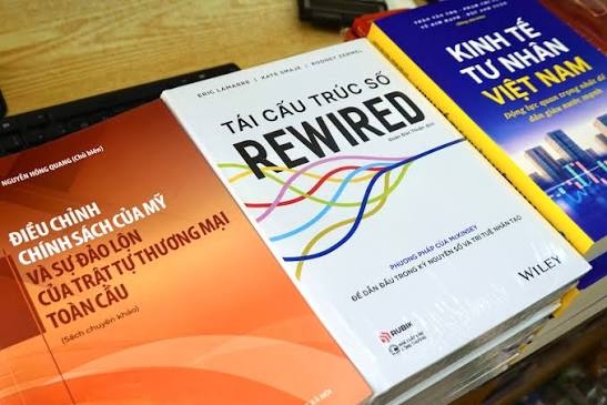 Sách bán chạy tháng 8 – vì sao sách lịch sử và văn học kinh điển lên kệ đầu dịp lễ 2/9