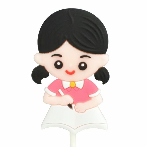 TUONG-Bé gái học bài (nhựa dẻo). (MUA 1 TẶNG 1).