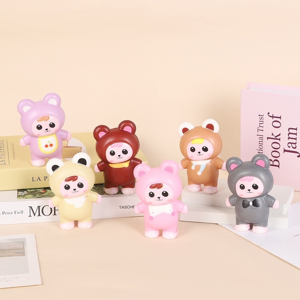 Tượng nhựa cao su mềm- BABY THREE dáng đứng (tai gấu) (màu ngẫu nhiên).