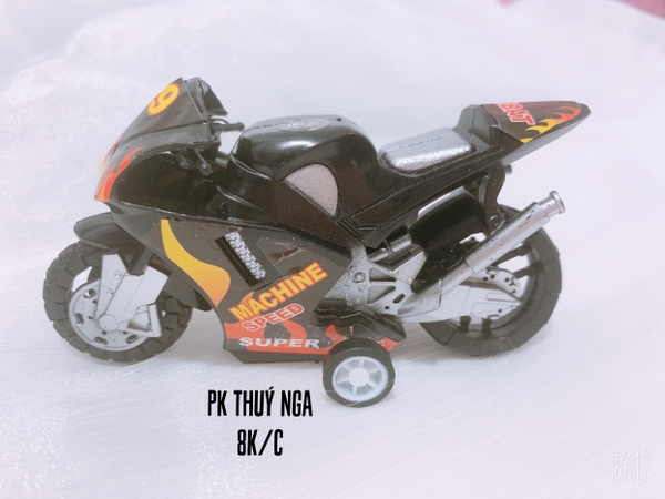 OTO-Xe máy phân phối lớn (mới) (màu đen pha vàng, đỏ).