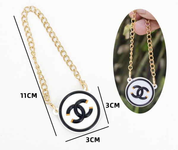 Túi CHANEL TRÒN kèm dây (nhựa đẹp)-chữ đen nền trắng kt 3 x3cm.