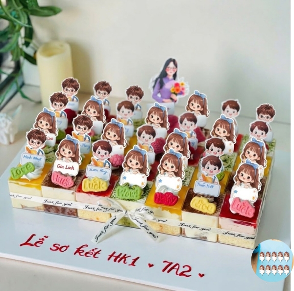 Set 50 thẻ giấy có chân cắm-bé GÁI tóc nâu nơ xanh.