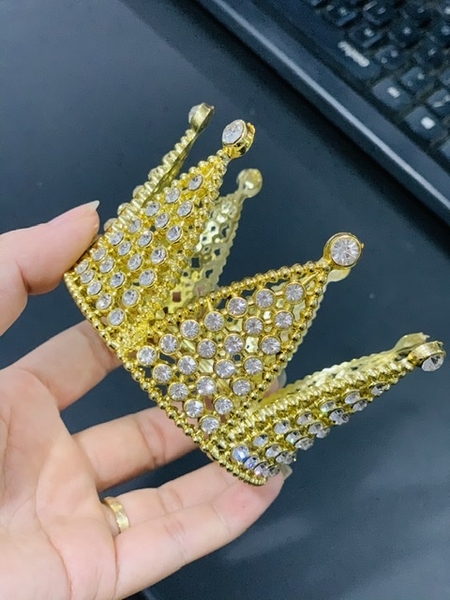 Vương miện nhọn to nhựa-màu vàng (đk 7.6cm) SALE