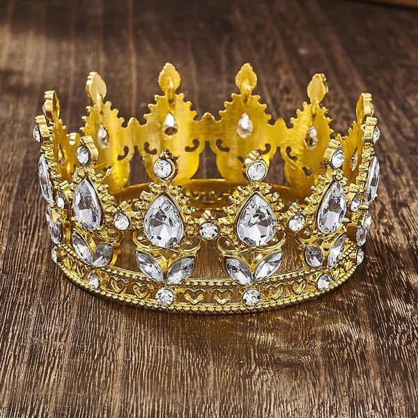 Vương miện VÀNG đính đá  - bạc (đk 8.2cm x cao 4.5cm).