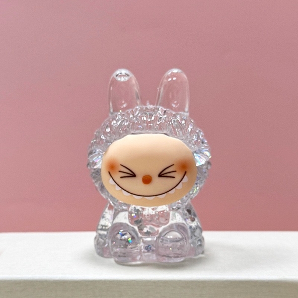 Tượng LABUBU Lấp lánh - MÀU TRẮNG.