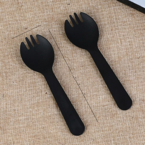 1kg-dĩa nhựa ĐEN (1kg khoảng 600 chiếc) (thìa).