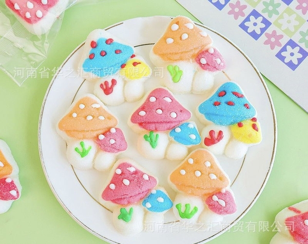 Kẹo đường -hình nấm mix màu (1 gói 200 gam gồm 20 chiếc).