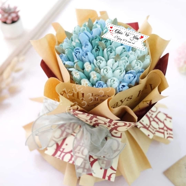 Set  60 thẻ trắng kèm que cắm- Chúc Vợ yêu 8.3 vui vẻ.