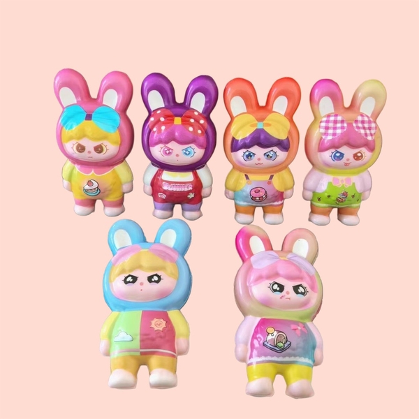 Tượng nhựa cao su mềm- BABY THREE dáng đứng.