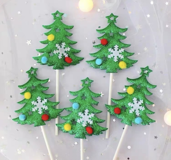 set 3 cây thông noel có gắn bông sắc màu.