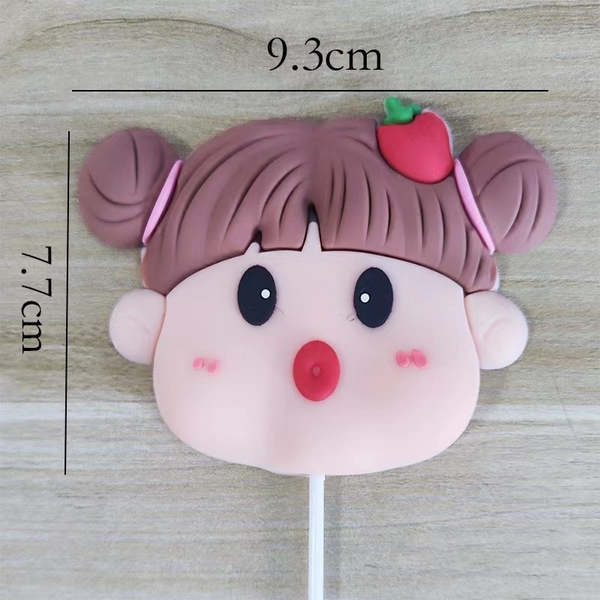 Tượng nhựa dẻo-BABY mập tóc cài trái dâu tây.