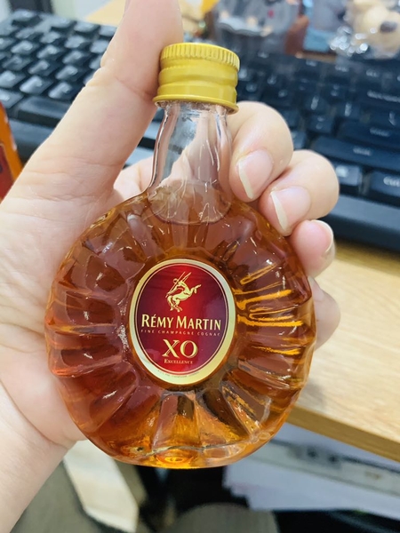 Rượu XO chai thủy tinh J050