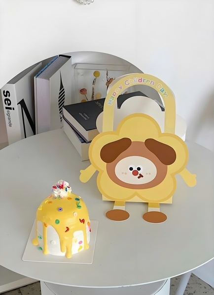 Set 5 hộp quà kute - GẤU nâu vàng  (1 set gồm 1 vỏ giấy và 1 hộp cầu nhựa) (vỏ giấy cán màng nên quai rất chắc chắn).