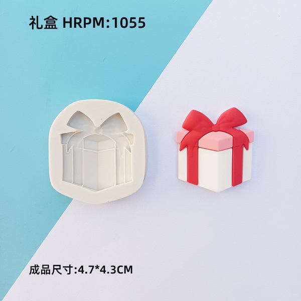 Bộ 4 khuôn silicon gấu tình tình yêu.