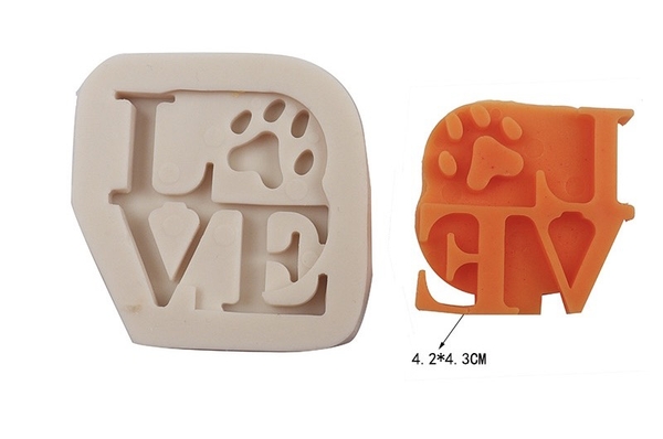 Khuôn silicon- chữ LOVE in hoa.