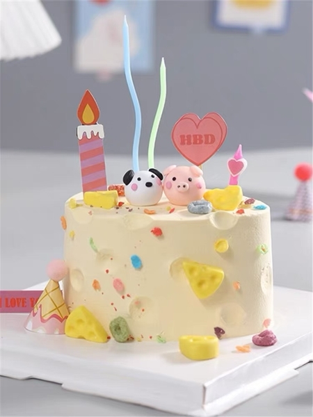 Tượng nhựa dẻo -đôi lợn và chó.