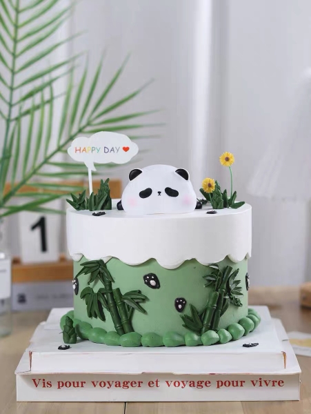 Tượng Gấu trúc nằm có đèn.