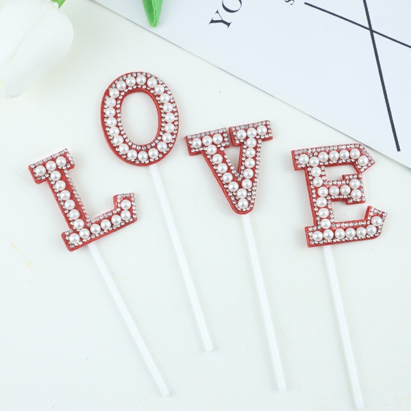 Chữ Love gắn hạt nhựa-ĐỎ (size to 4.5cm).