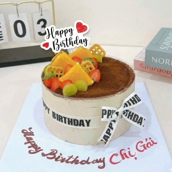 Set 30 chữ giấy -happy birthday 2 TẦNG gắn 2 trái tim đỏ kt khoảng 10cm.