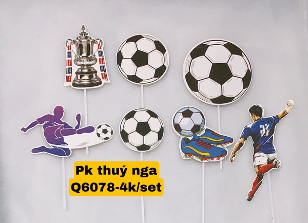 Set giấy cầu thủ-quả bóng và cup bạc.