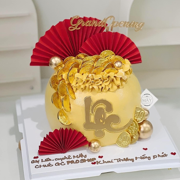 Quạt đỏ size TO (chiếc).