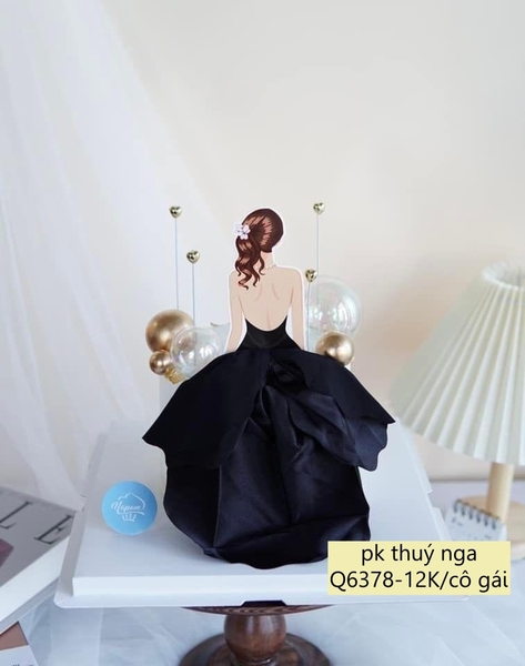 Cô gái váy vải-ĐEN MẪU 2 (TÓC XOĂN).