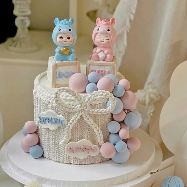 Tượng sứ -bé Ngựa HỒNG ôm bình sữa (mẫu nhắm mắt).