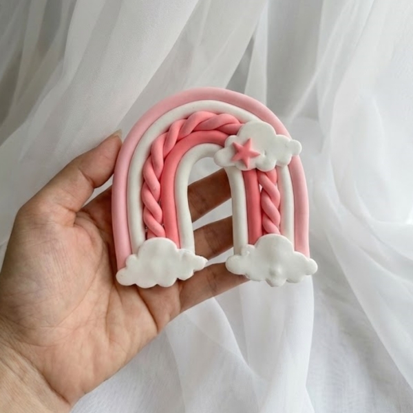 Cầu vồng đất nặn HP - mẫu gắn mây màu HỒNG.