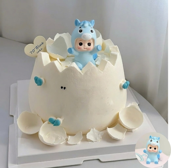 Tượng sứ -bé Ngựa XANH (giơ 2 tay).