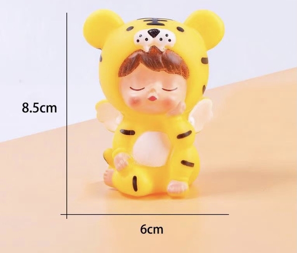 Em bé hổ nhựa -TAY CHẠM MÁ SIZE TO.