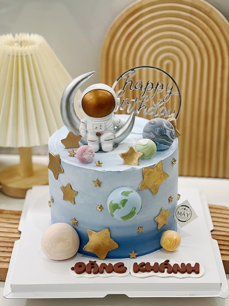 Tượng phi hành gia mặt to-VÀNG (sứ).