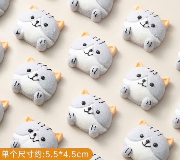 Kẹo đường -mặt mèo màu ghi trắng(1 gói 100 gam gồm 10 chiếc).