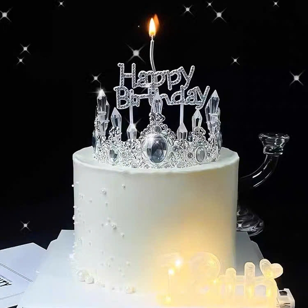 VM-Vương miện đại màu trắng đk16cm.