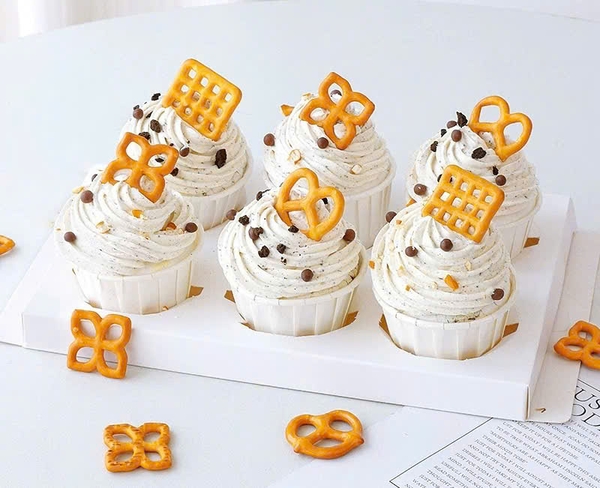 Bánh hoa (4 cánh) lọ 110gam.