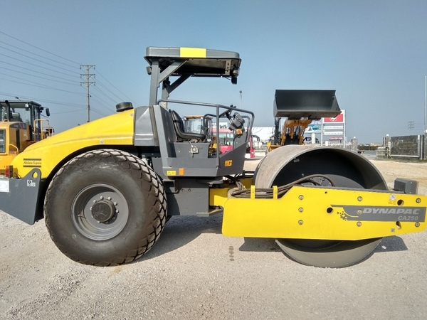 xe-lu-rung-dynapac-ca250d