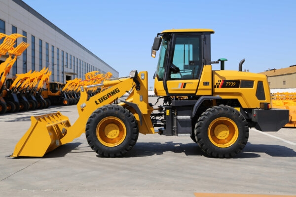 may-xuc-lat-lugong-t939-gau-1-5m3